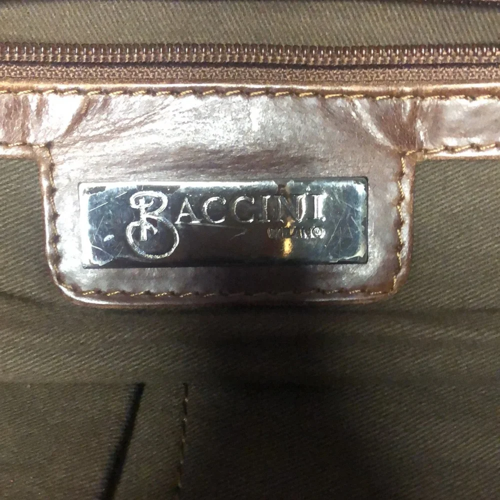 BACCINI Leandro cognac brown distressed genuine leather laptop bag. Detach strap